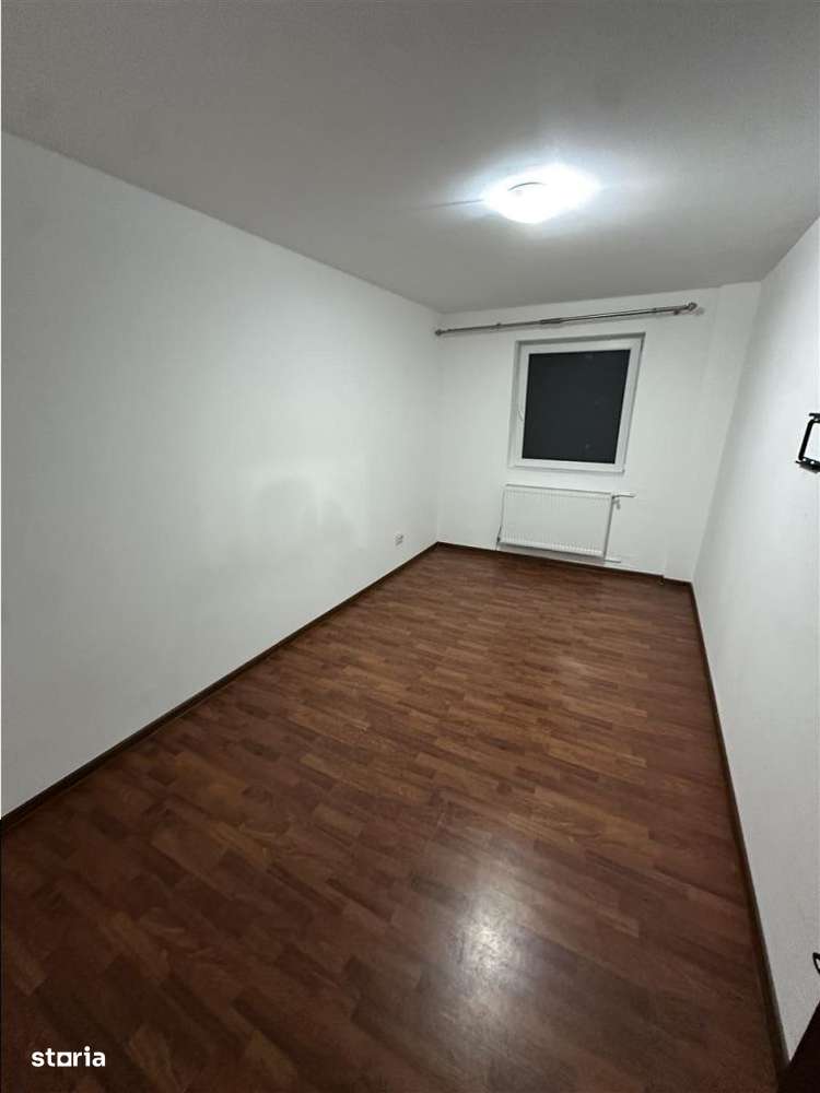 3 camere etaj 1 langa Mall-4