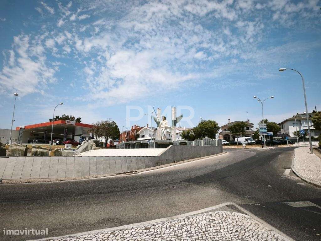 Trespasse de Estabelecimento Comercial em Queijas-15