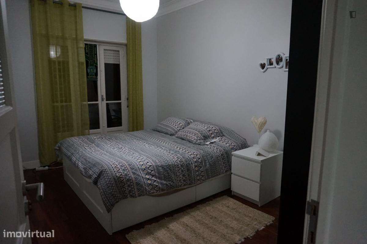 Quarto - localizado em Alvalade Lisbon - Grande imagem: 5/8