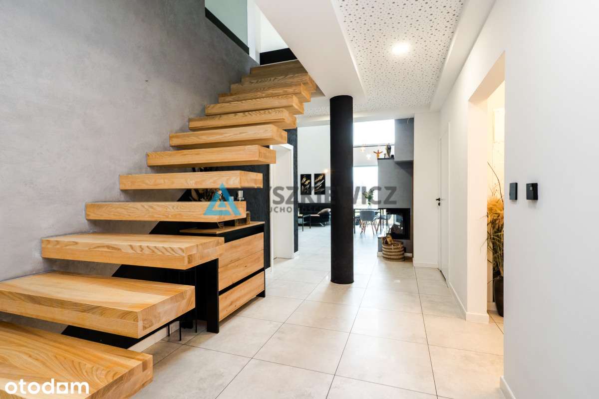 Nowoczesny dom na przedmieściach miasta - Pełny obrazek: 5/20