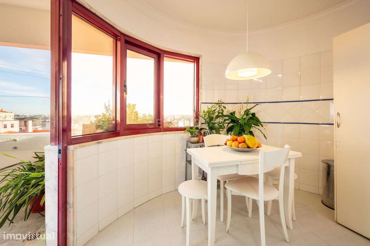 Apartamento T3, com Box de 85 m2 e Arrecadação em Odivelas-21