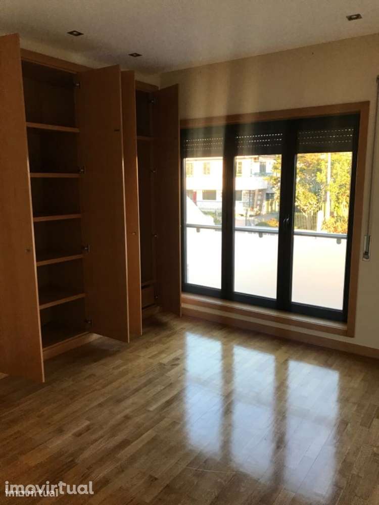 T2 com terraço a 2km Pingo doce Santa Maria da Feira - Grande imagem: 3/6