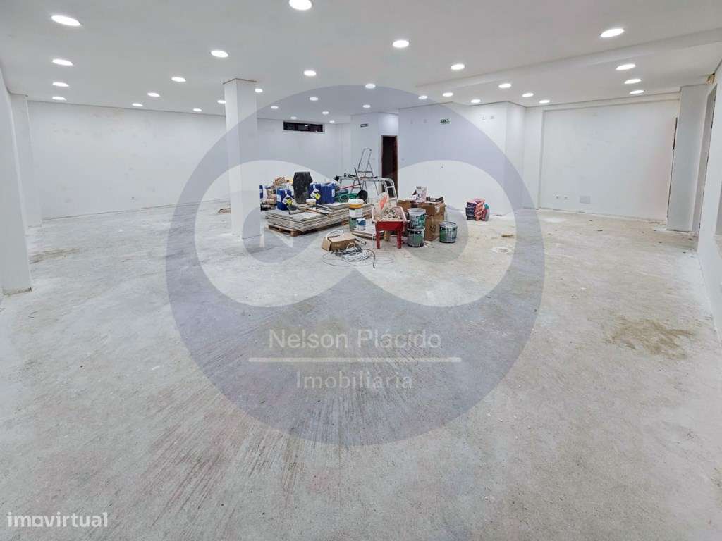 LOJA NOVA com 100m2, EXCELENTE LOCALIZAÇÃO - Ramada, Odivelas - Grande imagem: 2/11