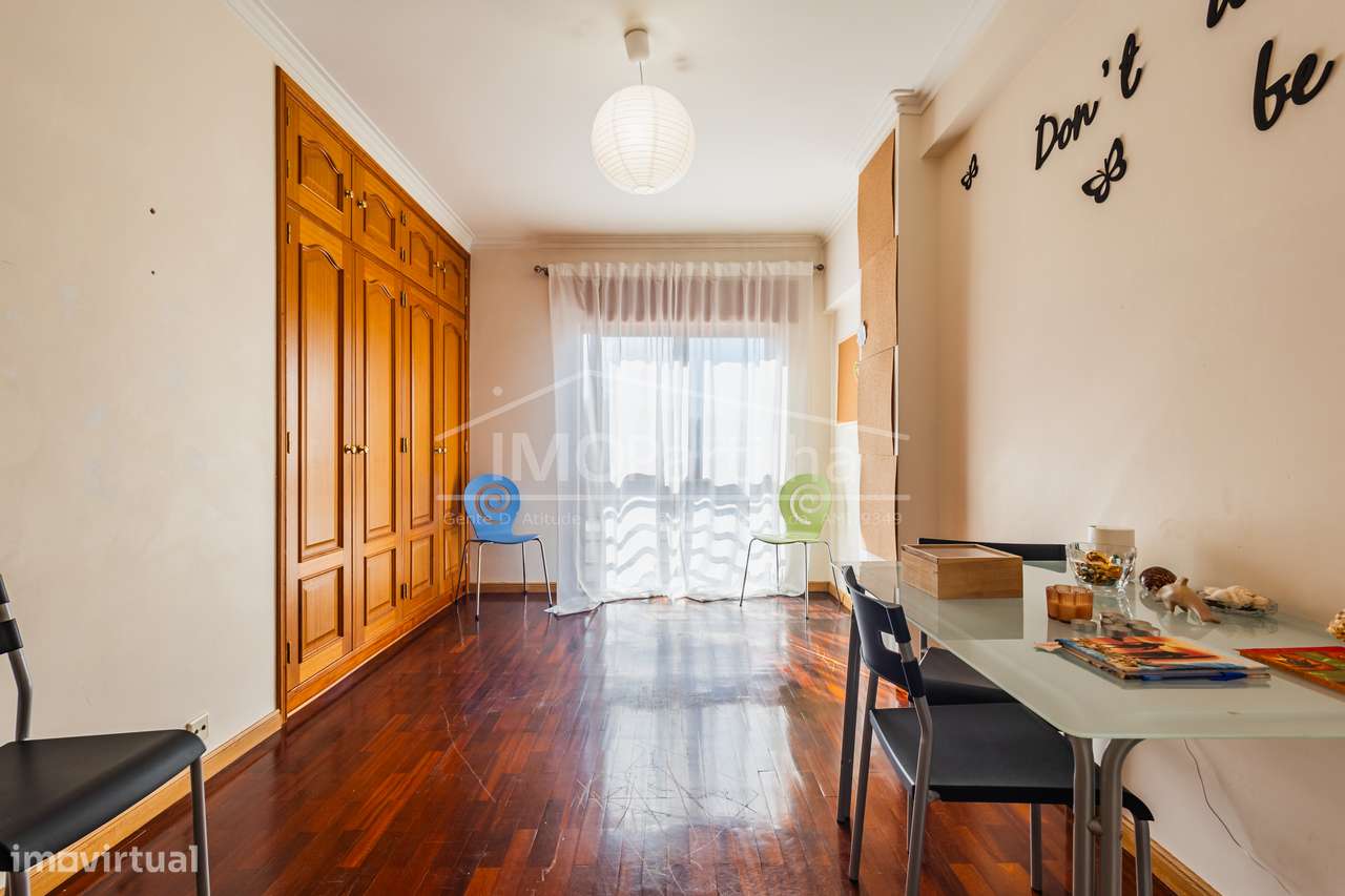 Apartamento T2 no Casal de Cambra-13