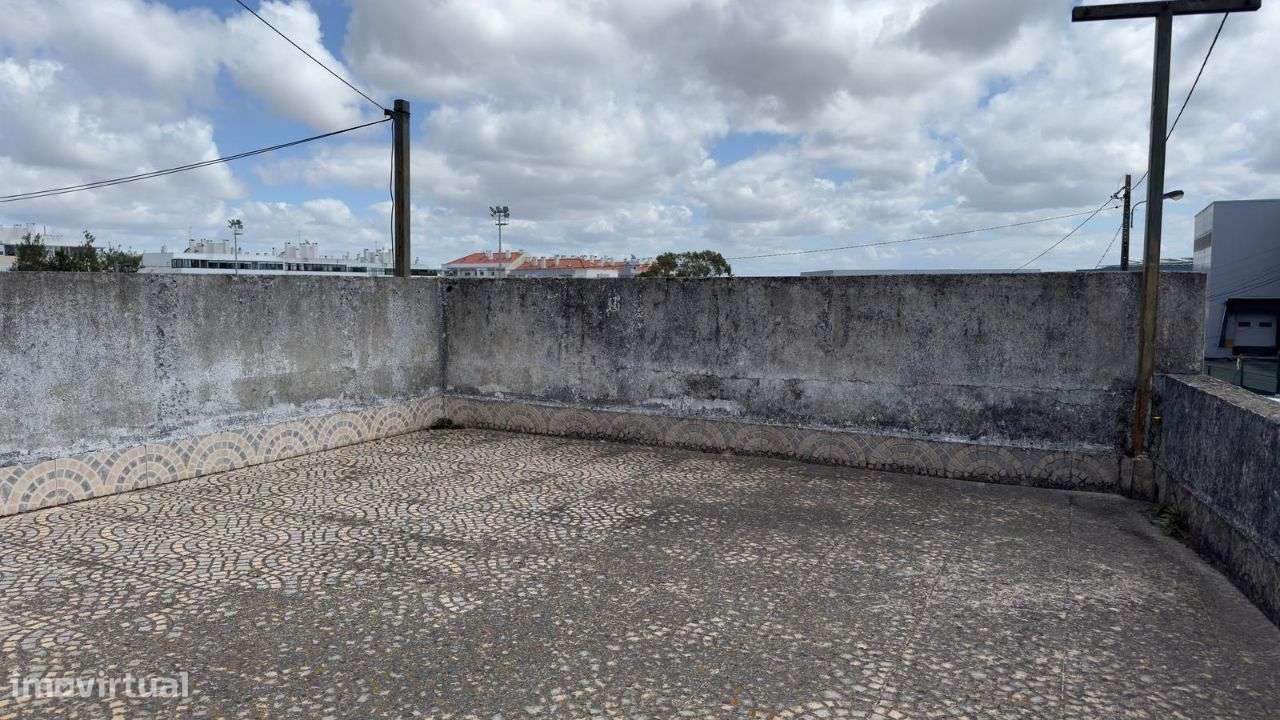 Moradia T3 + anexoT3 + sótão - 195 m2 - Abóboda - São Domingos de Rana-33