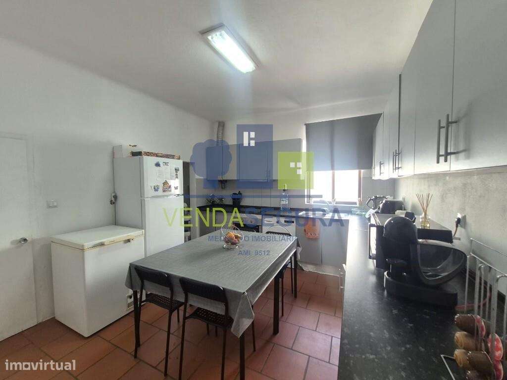 Apartamento T2 com terraço | Porta Nova | MOURA