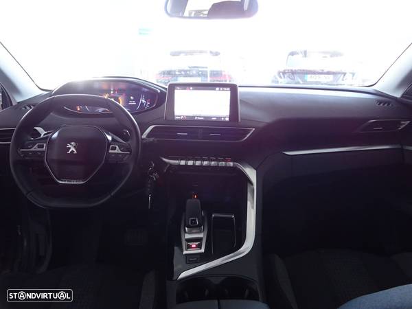 Peugeot 5008 1.5 BlueHDi Crossway EAT8 - 11