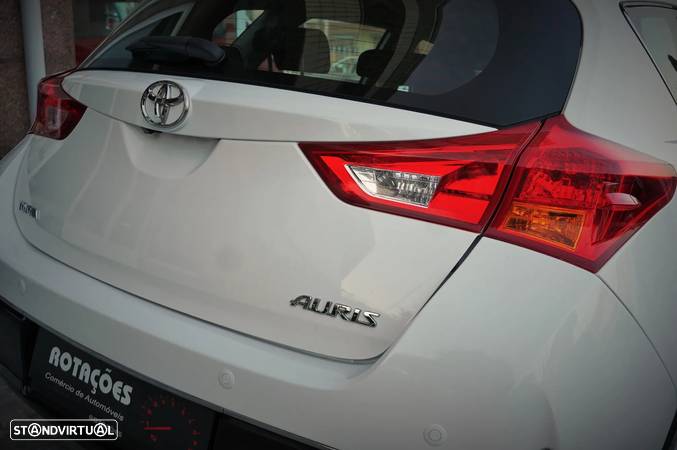 Toyota Auris 1.4 D-4D Comfort+J16+Navi - 44