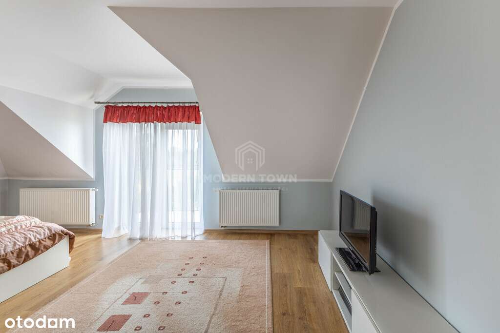 Dom z Dodatkowym Budynkiem–Działalność, Warsztat-12