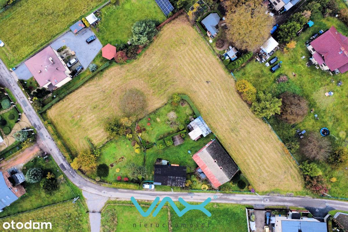 Działka wśród zabudowy mieszkaniowej-1