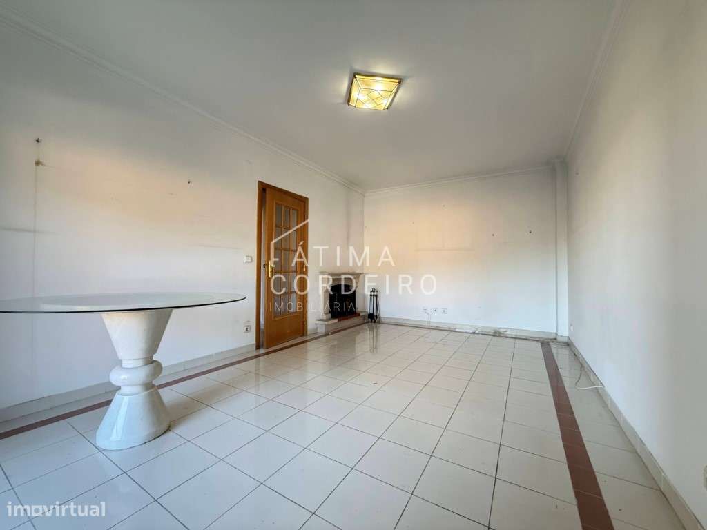 T3 inserido em prédio com 2 elevadores e duas entradas Feijó-3