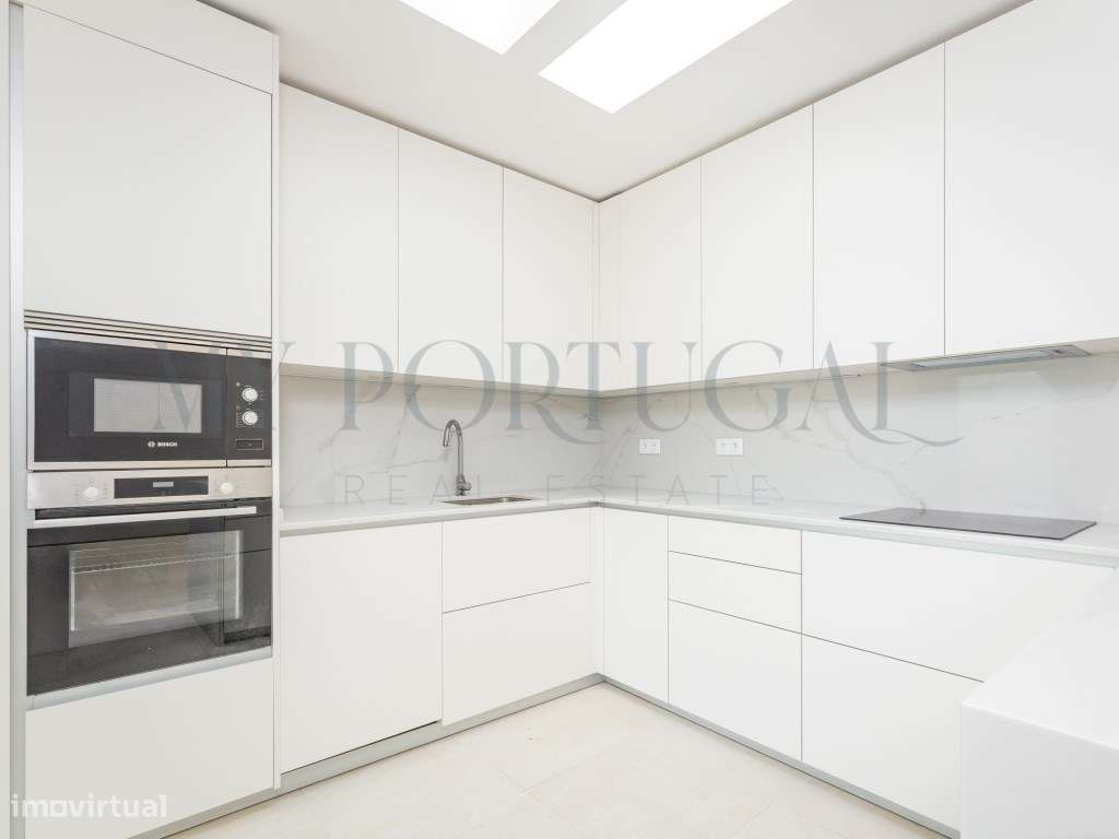 Moradia em banda Contemporânea T3+1 com Jardim Privado e Espaço Ext...-13