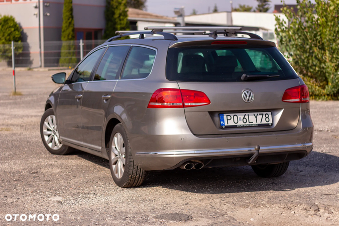 Volkswagen Passat Variant 2.0 TDI DPF DSG Highline - 2