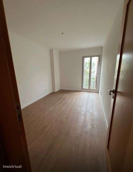 Aluga-se T2 em Braço de Prata - Grande imagem: 5/12