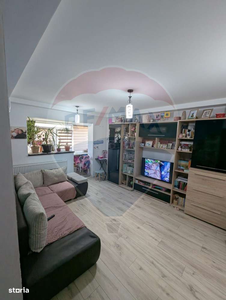 Apartament cu 2 camere de vânzare în zona Central - Imagine principală: 3/5