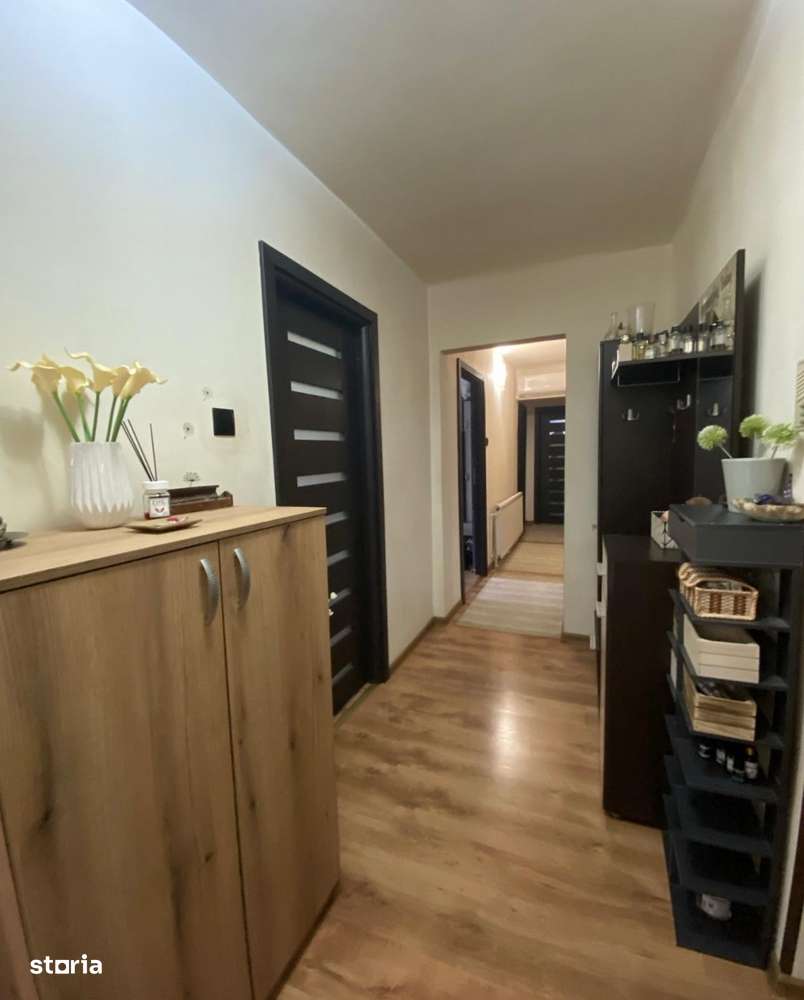 Apartament 3decomandate Craiovita p/4 cu centrala - Imagine principală: 4/16