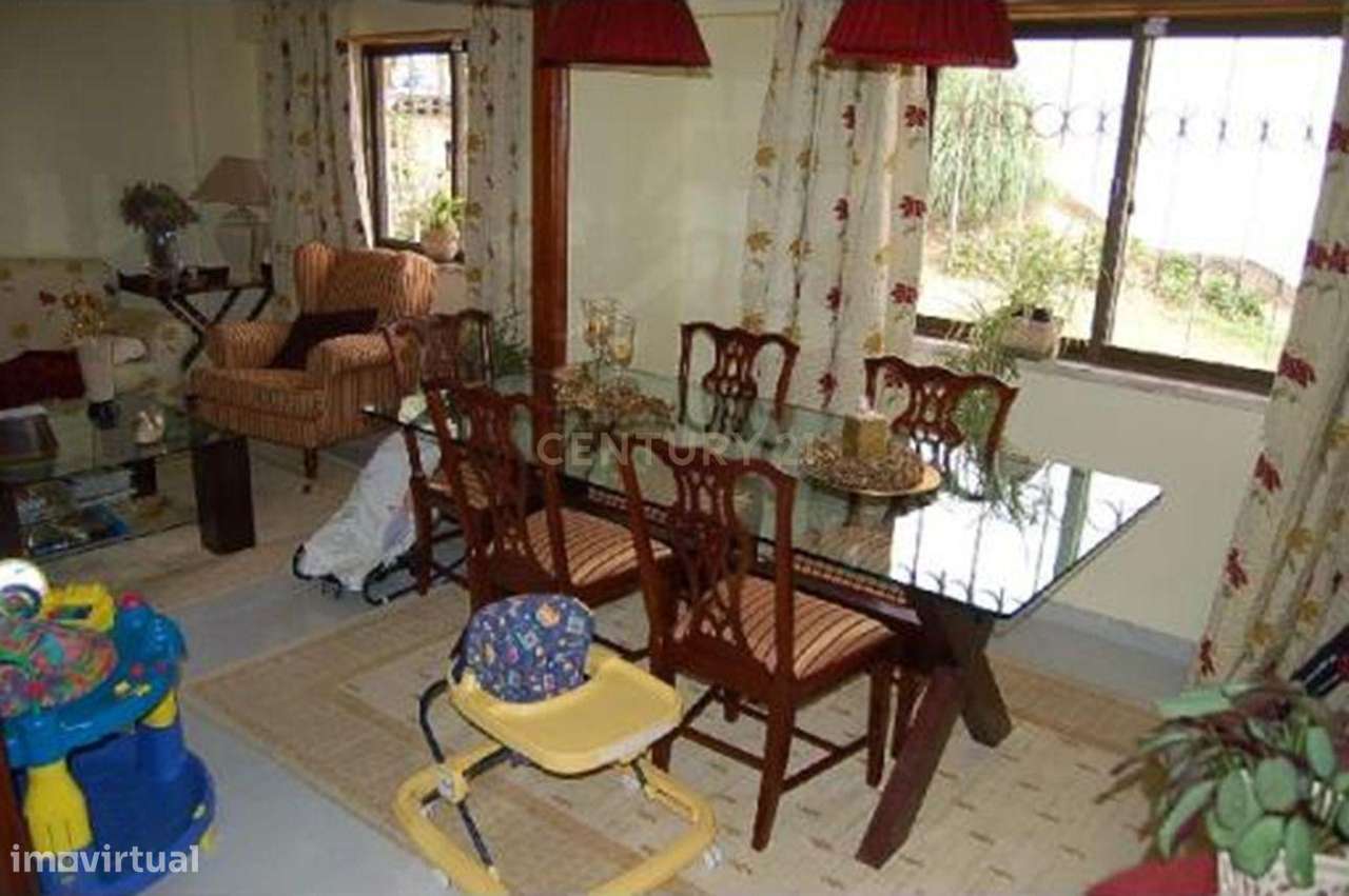 T2 disponível para arrendamento, em Agualva-Cacém, a partir de Feverei - Grande imagem: 2/9