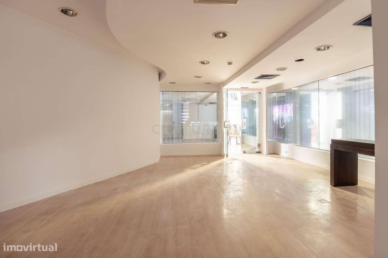 Loja - Edifício Castil - Lisboa - Grande imagem: 3/33