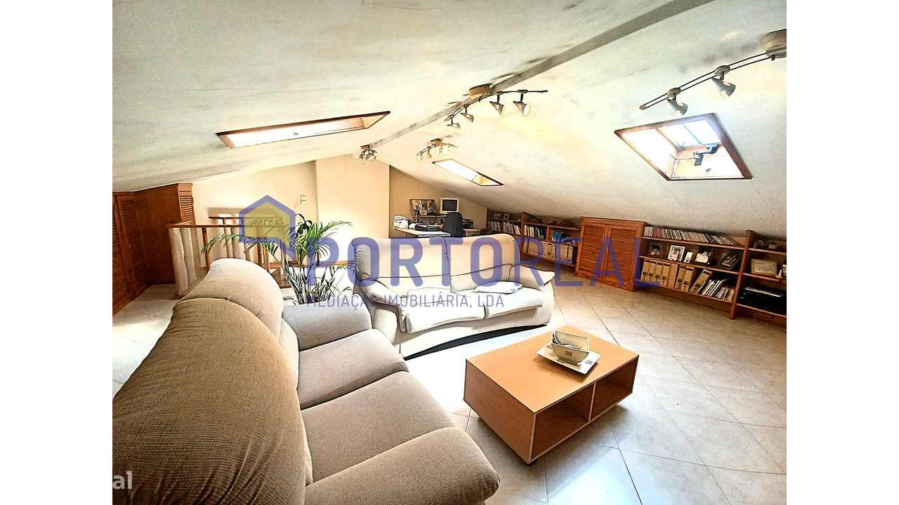 Moradia Bi-familiar Campanhã-40