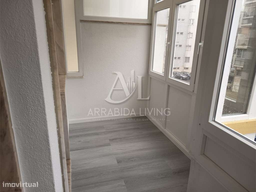 T2 - Remodelado c/ arrecadação - Oeiras-11