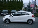 Kia Rio - 8