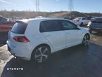 Volkswagen Golf - 6