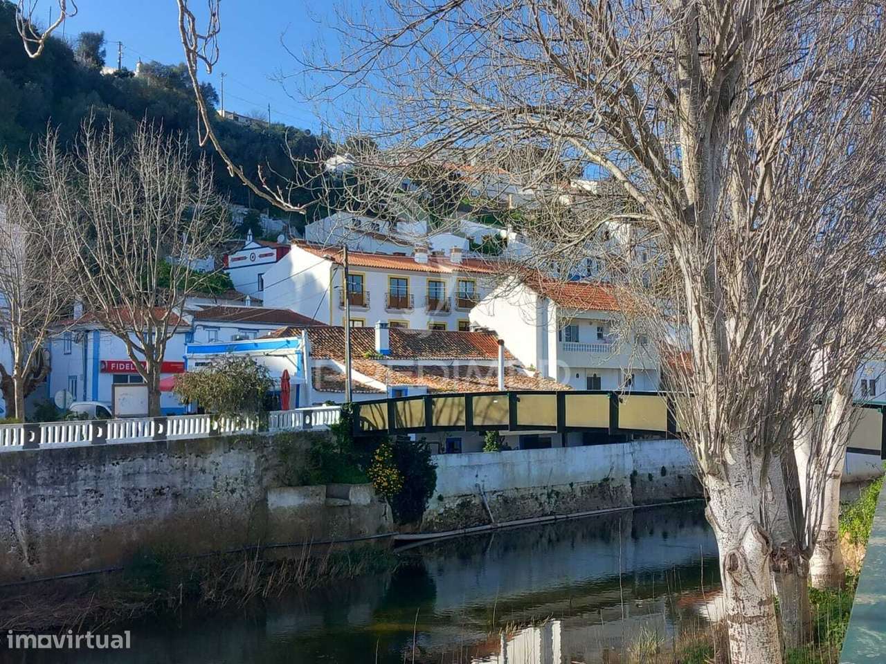 Aljezur - Moradia para reconstruir com vista rio - Grande imagem: 4/6