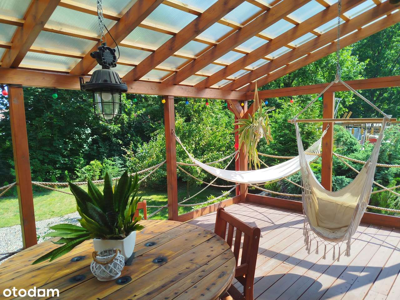 Dom z duszą przy lesie, komfortowy, z podwójnym garażem i mieszkaniem - Pełny obrazek: 4/20