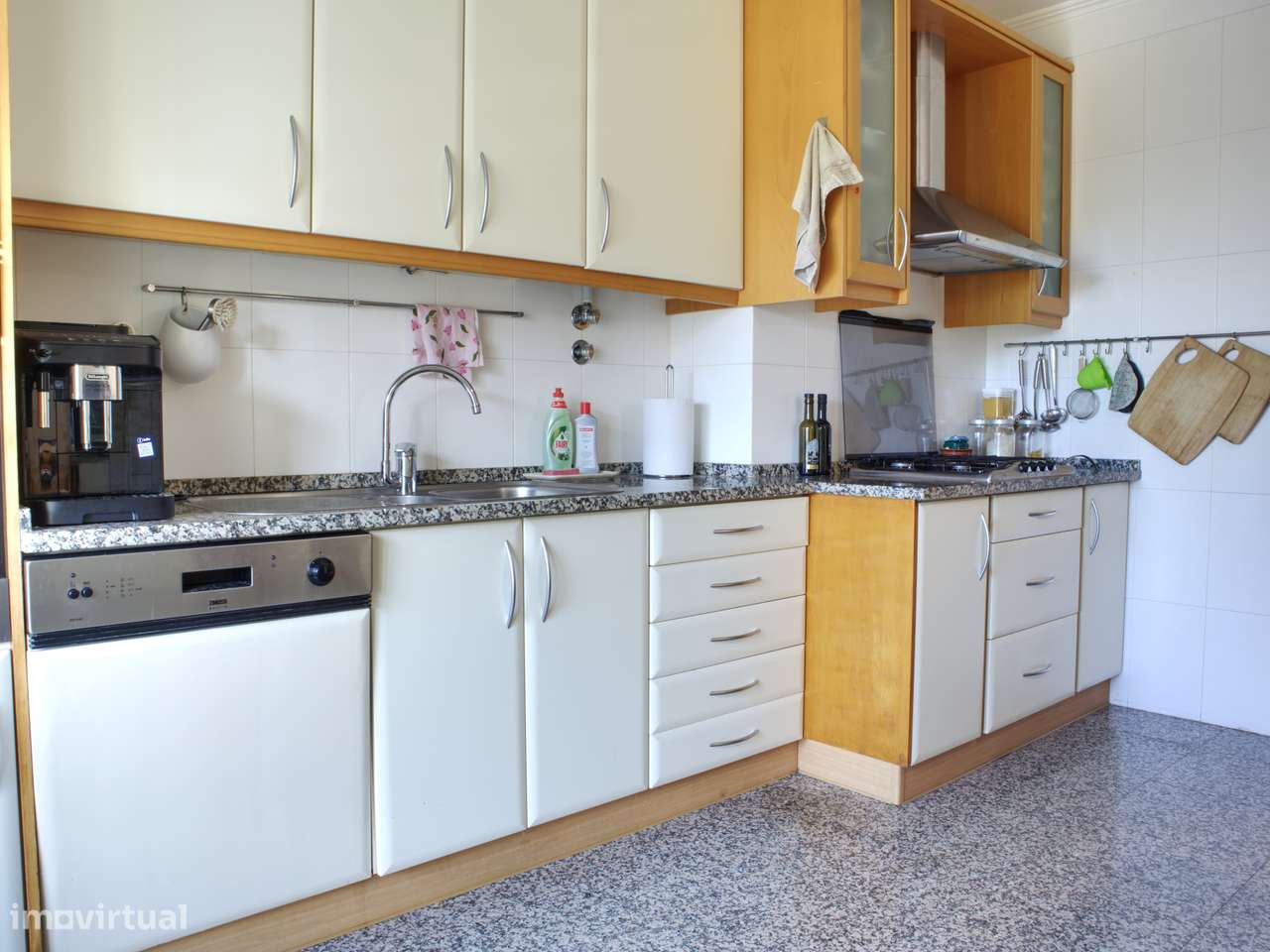 T3 de Prestígio, Arneiro 160 m² Conforto Espaço e Localização Premium - Grande imagem: 4/29