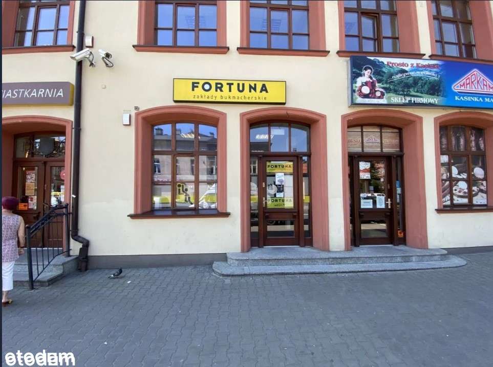 Lokal handlowy usługowy gastronomiczny PARTER 70m2 obok Rossmanna!!! - Pełny obrazek: 1/4