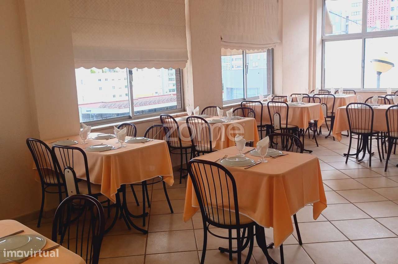 Imóvel no Centro de Vila Real-Oportunidade Única de Investimento - Grande imagem: 3/16