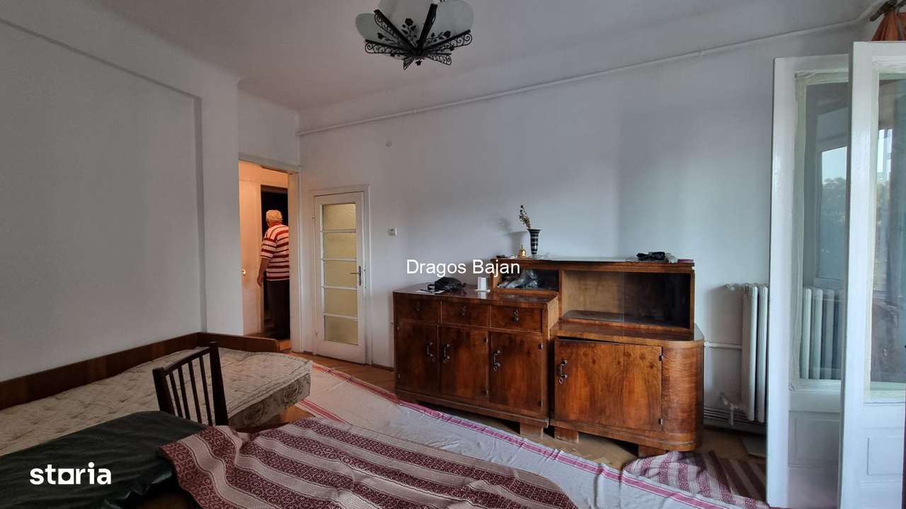 Langa Parc // Vedere frumoasa-0