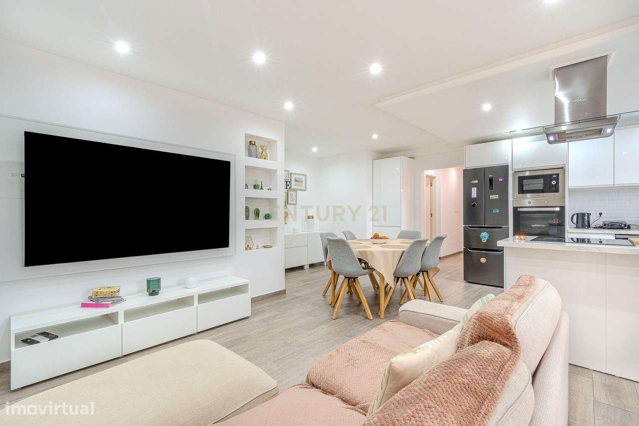 Apartamento T2 Totalmente Renovado e com 2 lugares de garagem - Tunes - Grande imagem: 4/32