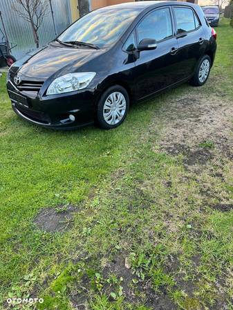 Toyota Auris 1.33 VVT-i - 2