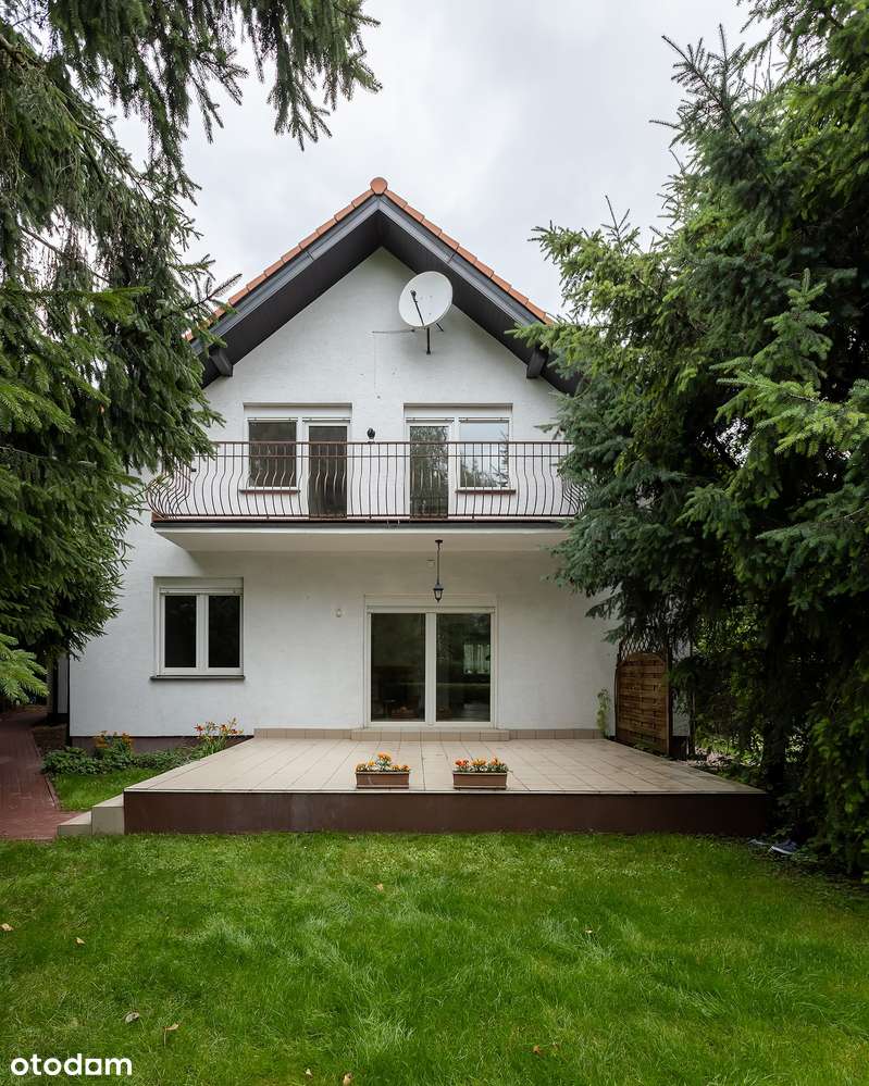 Przestronny dom w Plewiskach, podwójny garaż-11