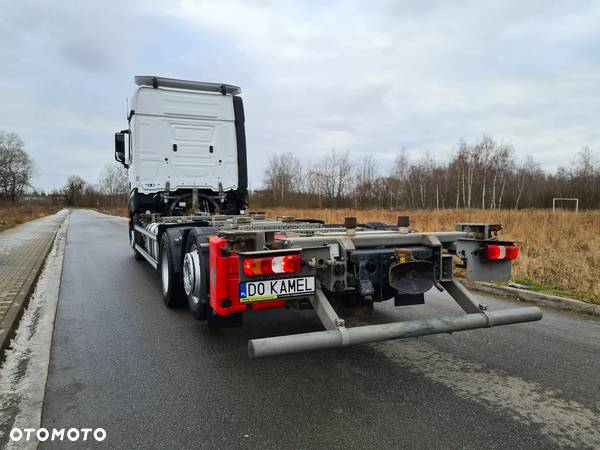 Mercedes-Benz Actros - 4