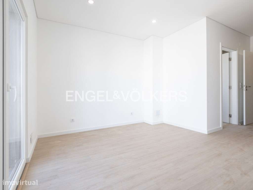 Moradia Geminada T4 Triplex em Fernão Ferro-19