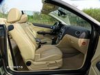 Ford Focus Coupe-Cabriolet 2.0 16V Titanium - 26