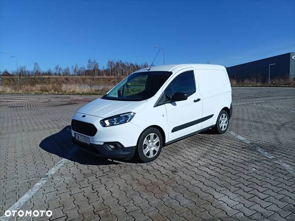 Ford Transit Courier - 4