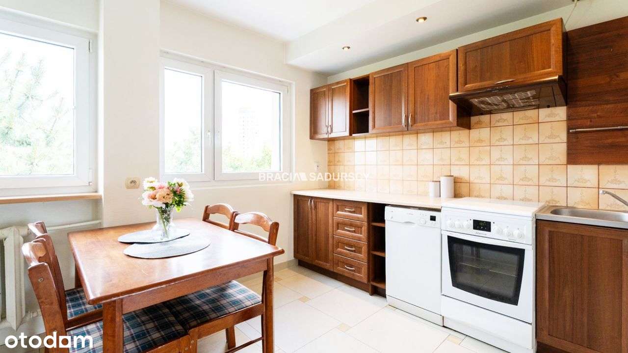 3-pokojowe mieszkanie z loggią- Zawodzie-18