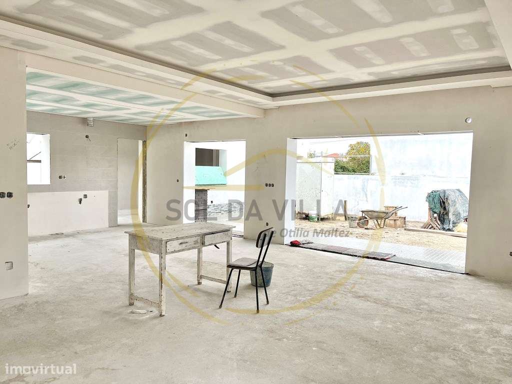 Moradia Térrea Isolada T4 - Fernão Ferro, Seixal - 640.000€ - Grande imagem: 3/27
