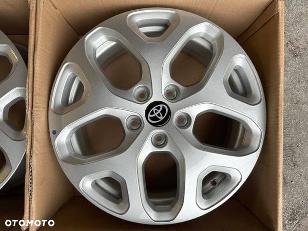 Felgi 17cal Toyota CH-R Coroll RAV4 Previa 5x114,3 - 4