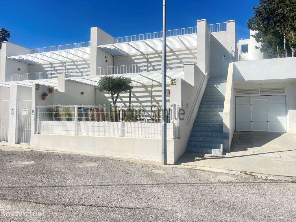 T1+1 . JARDIM PRIVADO. PISCINA . VISTA MAR-9