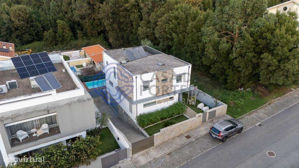 Moradia T3+1 C/ Piscina; 4 Frentes; Garagem P/ 3 Carros, Privacidade, - Grande imagem: 5/38