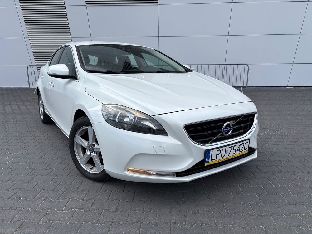Volvo V40 II D2 Summum 2013