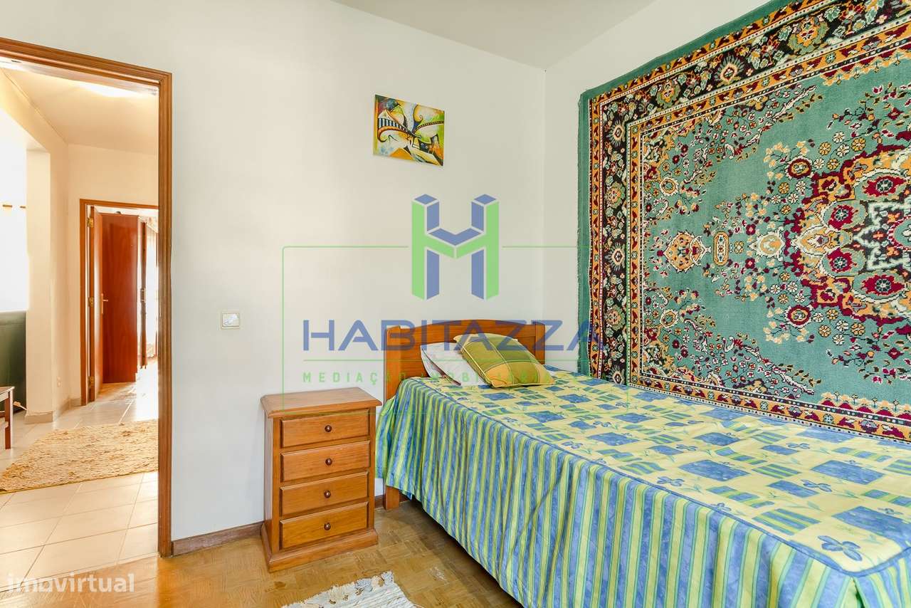 Apartamento T3 para venda, em zona central de Lagos-5