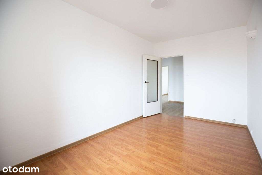 Trzy pokoje plus oddzielna kuchnia-10