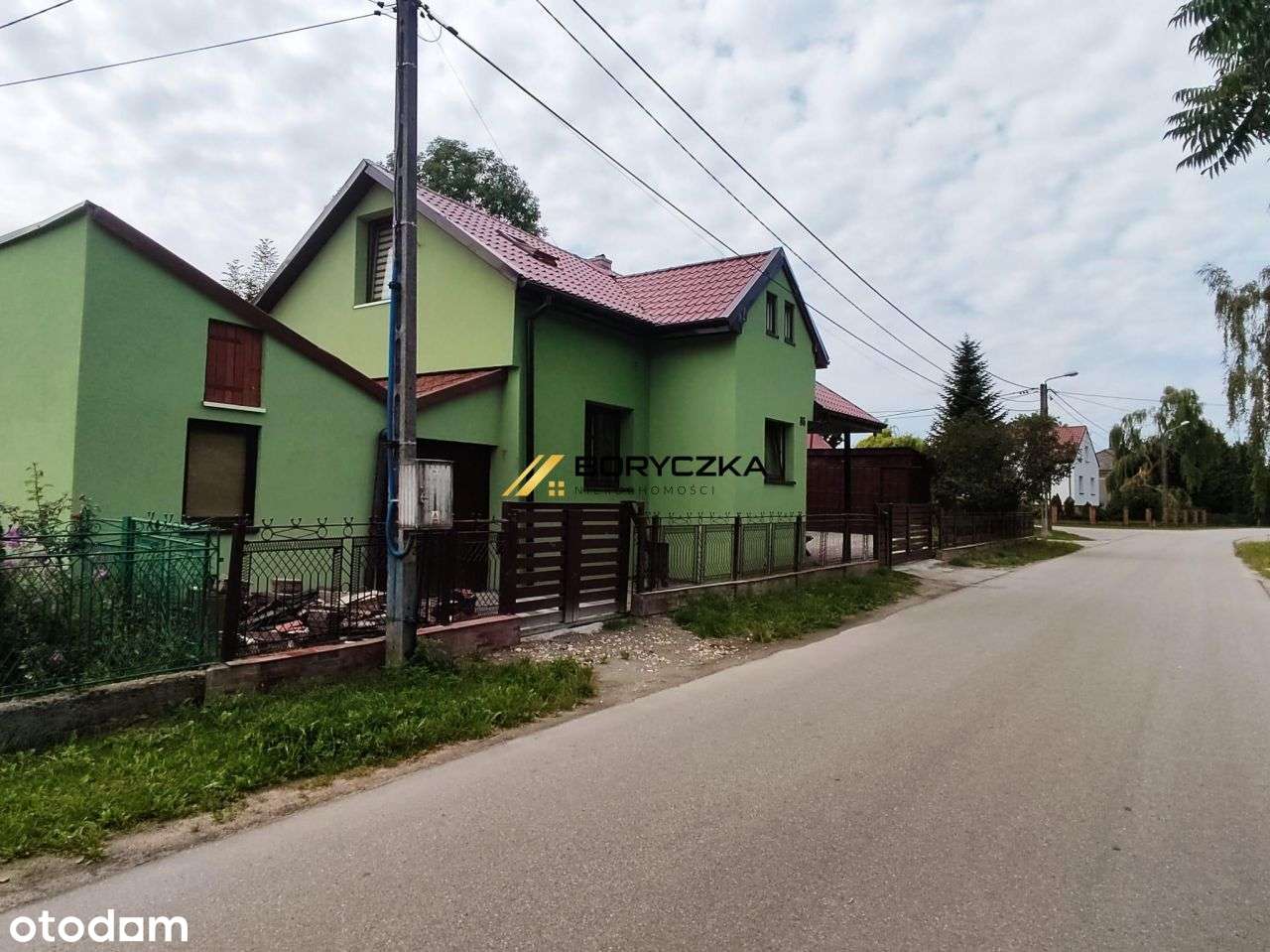 Atrakcyjny dom w Żabnie.-11