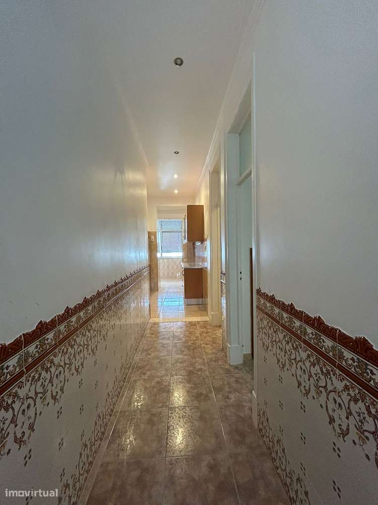 Apartamento T1+1 em Propostas Múltiplas-10