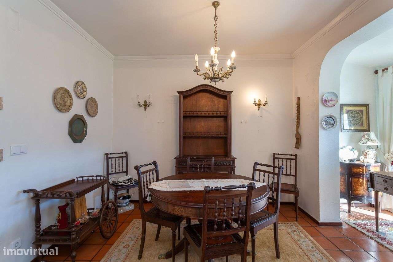 Vende-se Moradia em Queijas - Grande imagem: 4/24